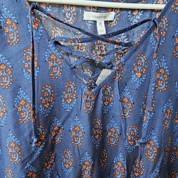 Maurices Paisley Peplum Top Blue Size Plus 14/16 OX - Picture 5 of 6